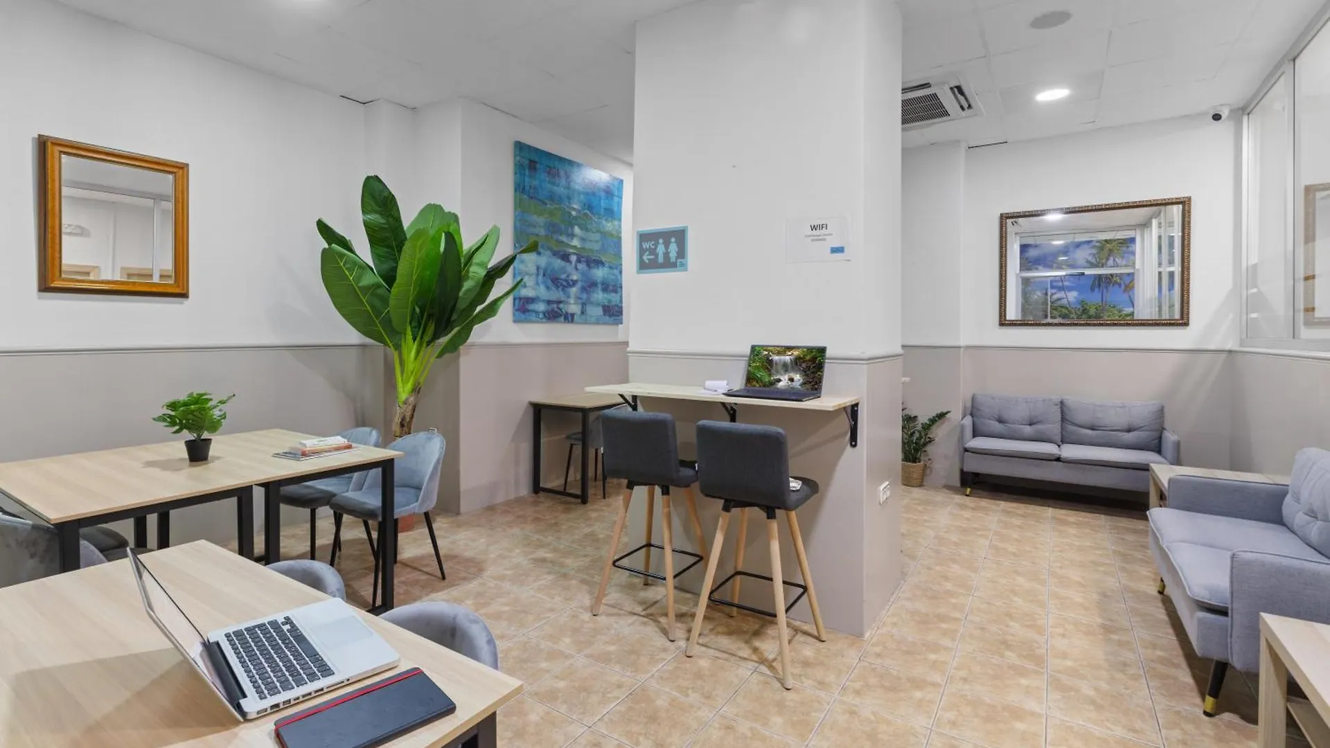 Guest house Vas Malaga Ciudad Hotel
