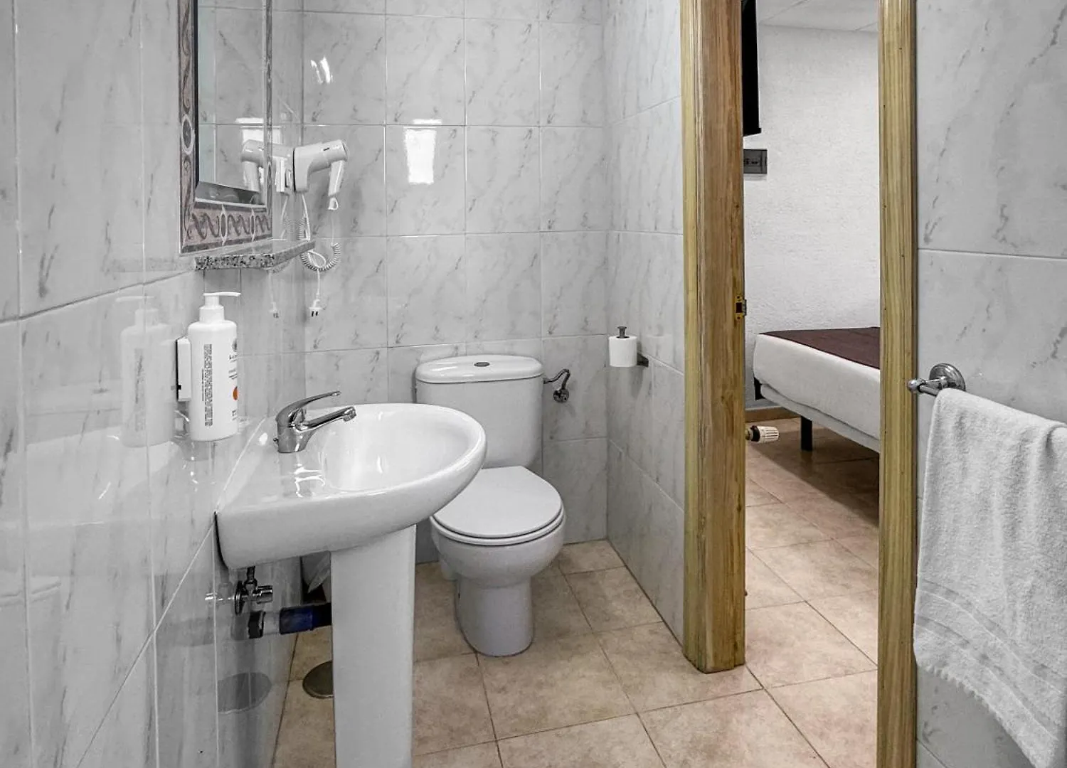 Guest house Vas Malaga Ciudad Hotel